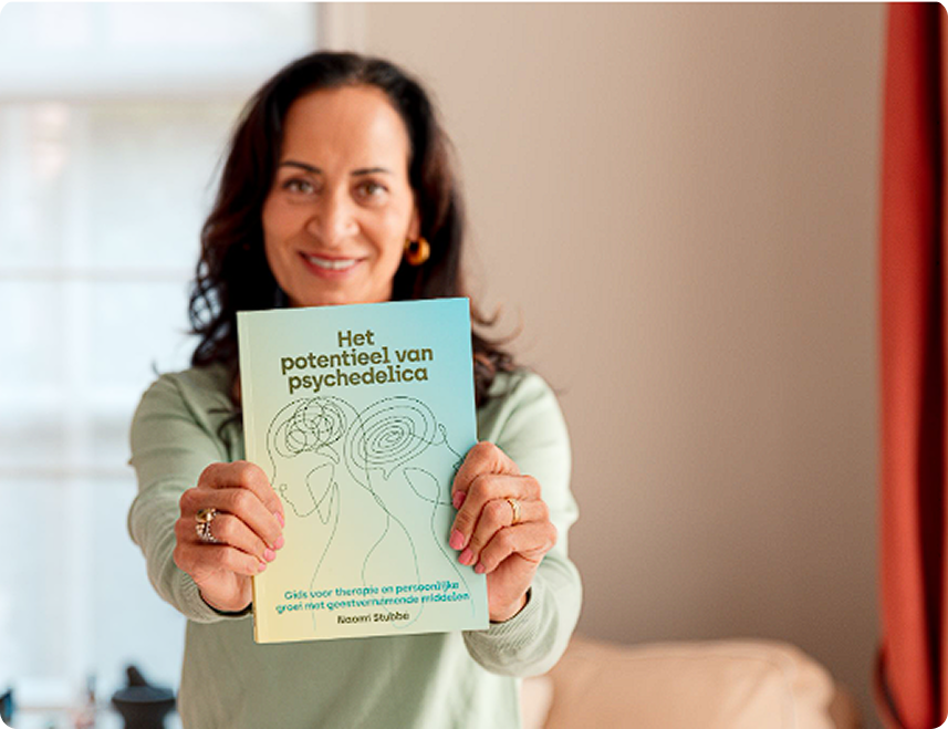 The Potential of Psychedelics — book by Naomi Stubbé